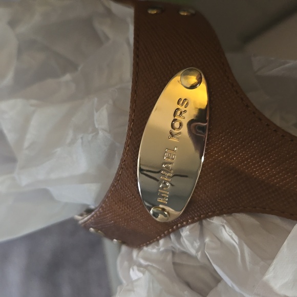 Sandals - Picture 3 of 3